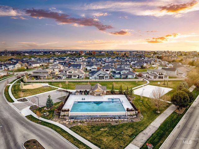 5481 S Mesa Trail Pl, Meridian, ID 83642
