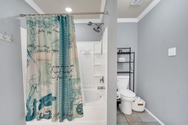 215 Stable Drive, Waxahachie, TX 75165