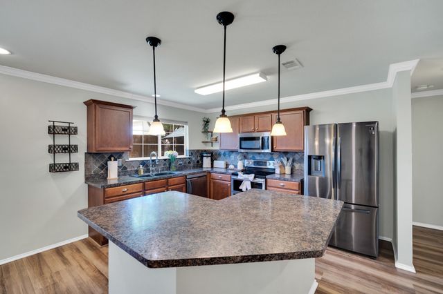 215 Stable Drive, Waxahachie, TX 75165