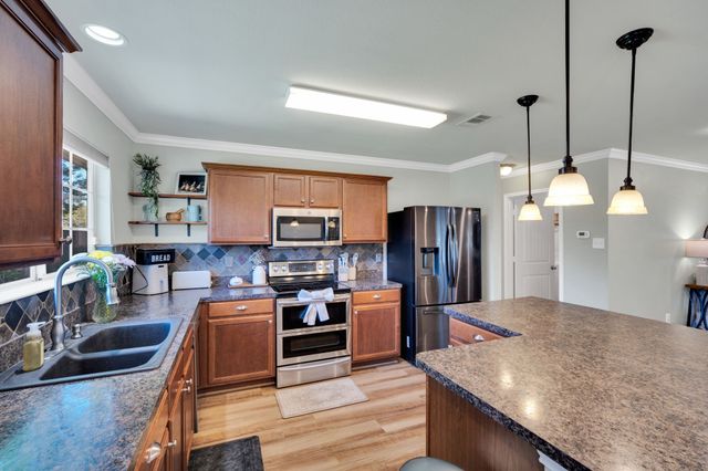 215 Stable Drive, Waxahachie, TX 75165