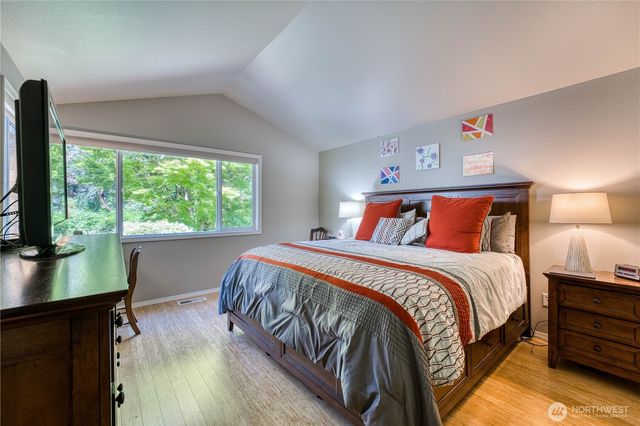 6870 Starboard Lane, Gig Harbor, WA 98335