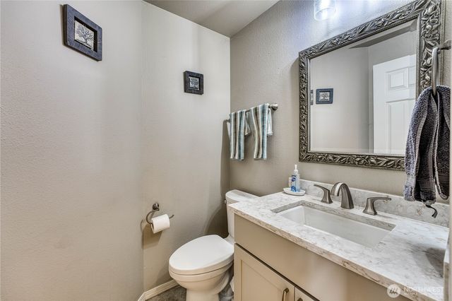 6870 Starboard Lane, Gig Harbor, WA 98335
