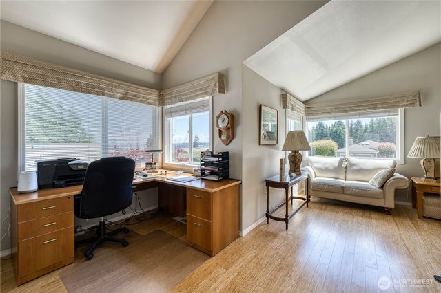 6870 Starboard Lane, Gig Harbor, WA 98335