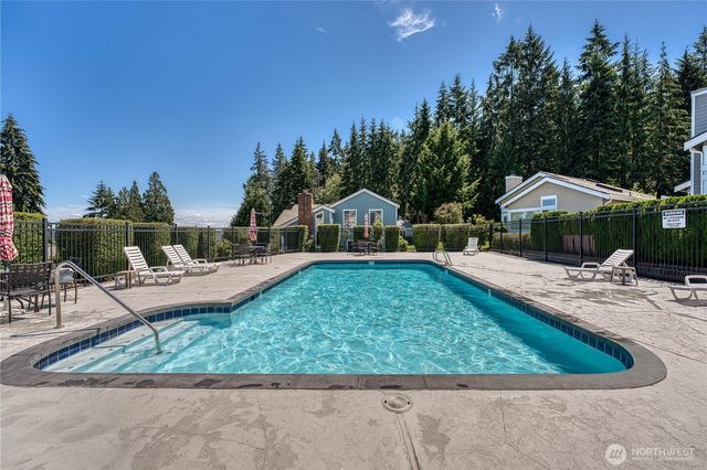 6870 Starboard Lane, Gig Harbor, WA 98335