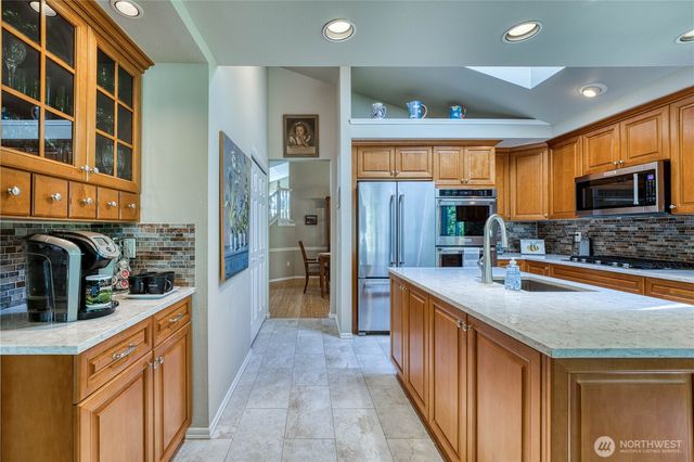 6870 Starboard Lane, Gig Harbor, WA 98335