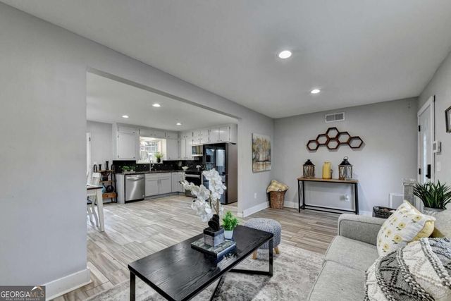 4391 Bryant Drive SW, Lilburn, GA 30047