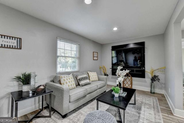 4391 Bryant Drive SW, Lilburn, GA 30047