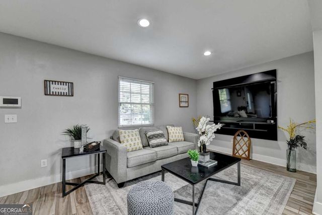 4391 Bryant Drive SW, Lilburn, GA 30047