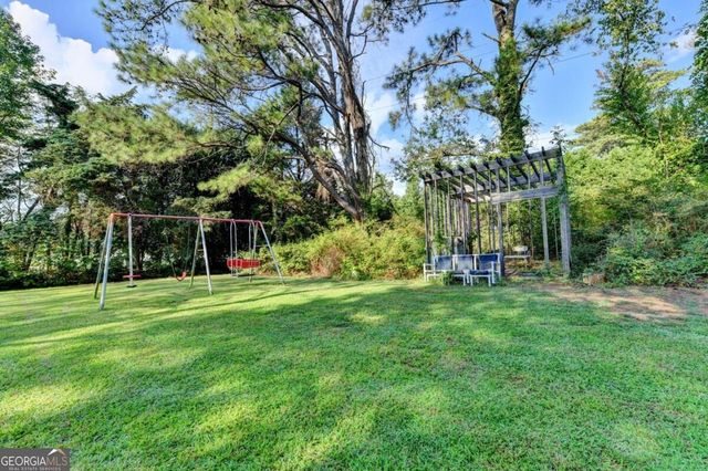 4391 Bryant Drive SW, Lilburn, GA 30047