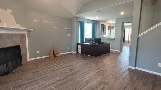 610 Lake View Drive, Montgomery, TX 77356