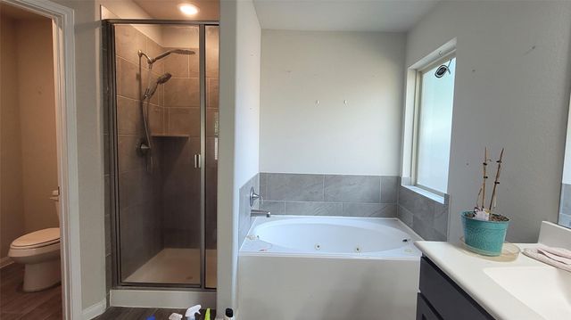 610 Lake View Drive, Montgomery, TX 77356
