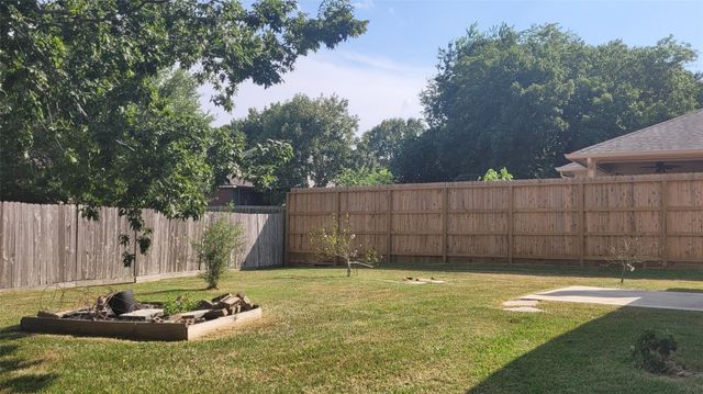 610 Lake View Drive, Montgomery, TX 77356