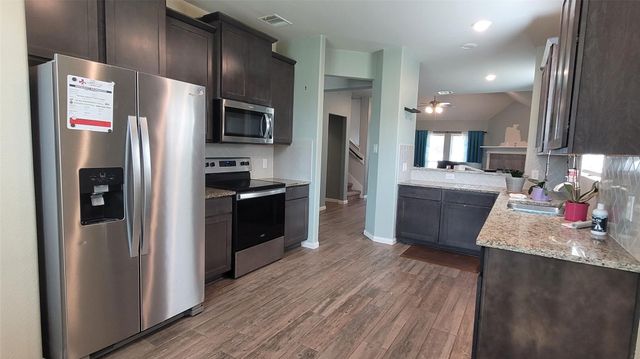 610 Lake View Drive, Montgomery, TX 77356