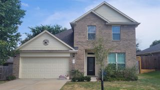610 Lake View Drive, Montgomery, TX 77356