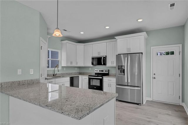 415 A Elcinoca DR, Elizabeth City, NC 27909