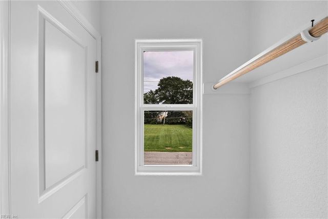 415 A Elcinoca DR, Elizabeth City, NC 27909