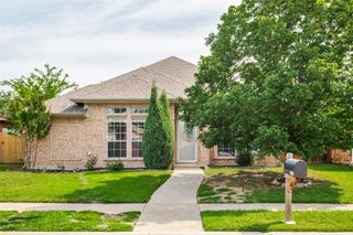 2155 Arbor Creek Drive, Carrollton, TX 75010