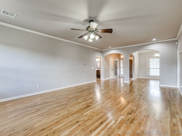 12318 E 69th Street North, Owasso, OK 74055