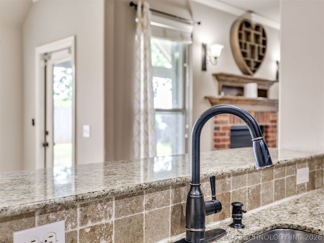 12318 E 69th Street North, Owasso, OK 74055