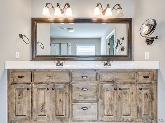12318 E 69th Street North, Owasso, OK 74055