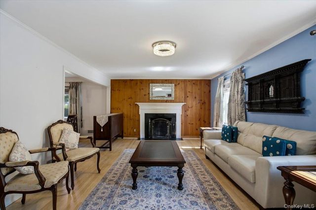 24 Avondale Road, Harrison, NY 10528
