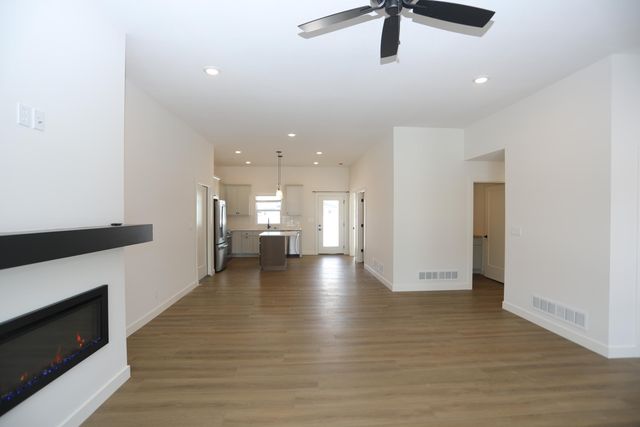 4400 KINGSTON HEATH DR, Columbia, MO 65201