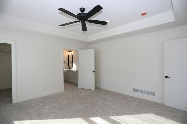 4400 KINGSTON HEATH DR, Columbia, MO 65201