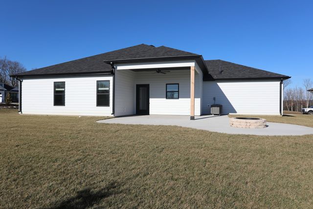 4400 KINGSTON HEATH DR, Columbia, MO 65201