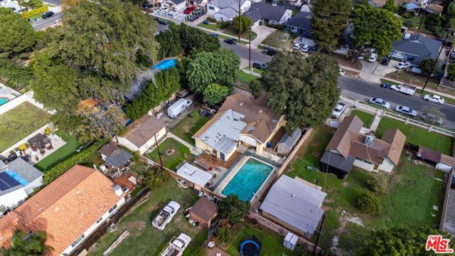 7231 Vanalden Avenue, Reseda (los Angeles), CA 91335