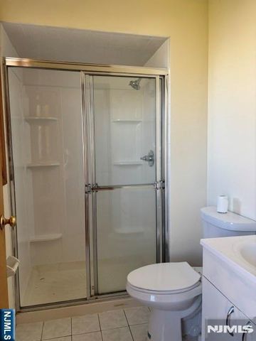 180 Arlington Avenue, Clifton, NJ 07011