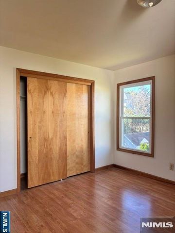 180 Arlington Avenue, Clifton, NJ 07011