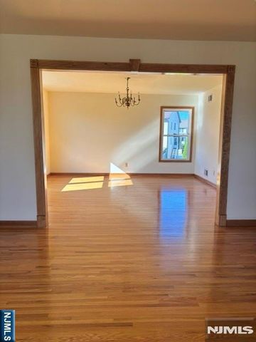 180 Arlington Avenue, Clifton, NJ 07011