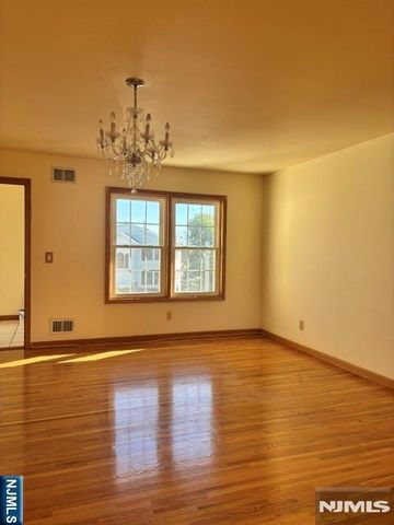 180 Arlington Avenue, Clifton, NJ 07011