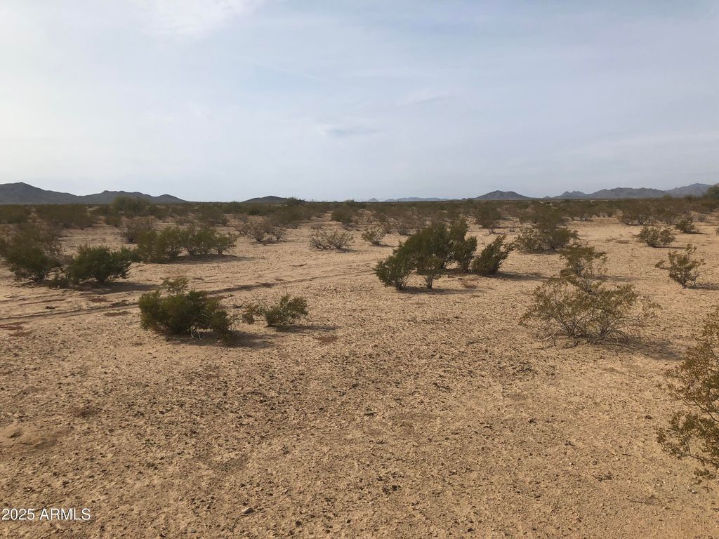 Image 2 of property listing at xxxxE 56th Street -E, Salome, AZ 85348