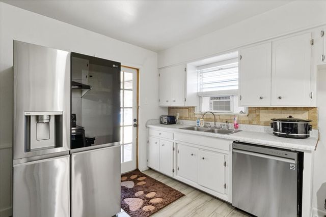 716 N Cummings Drive, Alvarado, TX 76009