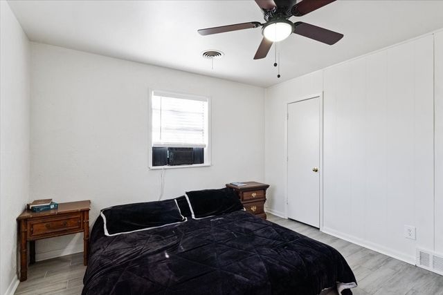 716 N Cummings Drive, Alvarado, TX 76009