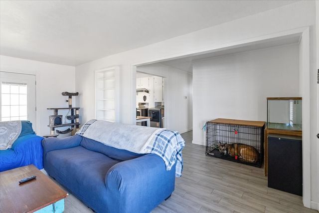 716 N Cummings Drive, Alvarado, TX 76009