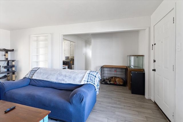 716 N Cummings Drive, Alvarado, TX 76009