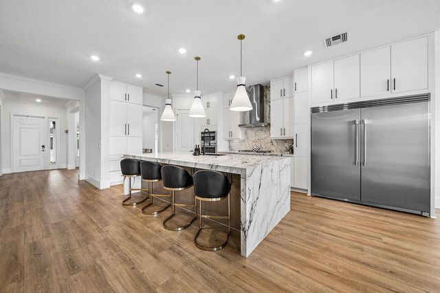 655 HOOKLINE Circle, Loxahatchee, FL 33470