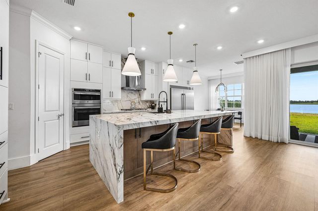 655 HOOKLINE Circle, Loxahatchee, FL 33470