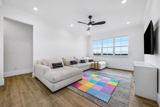 655 HOOKLINE Circle, Loxahatchee, FL 33470