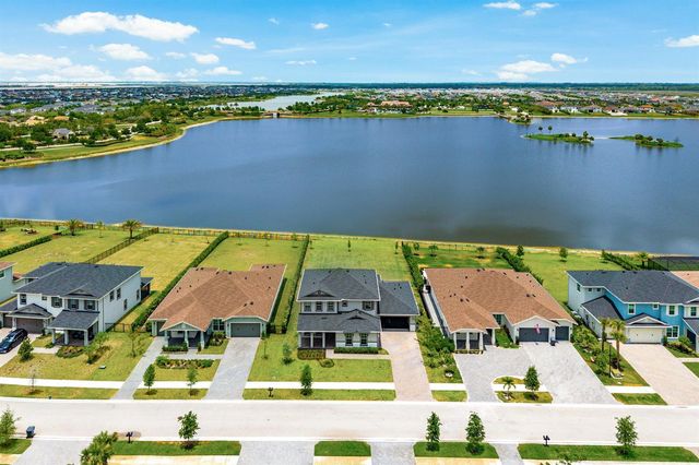 655 HOOKLINE Circle, Loxahatchee, FL 33470
