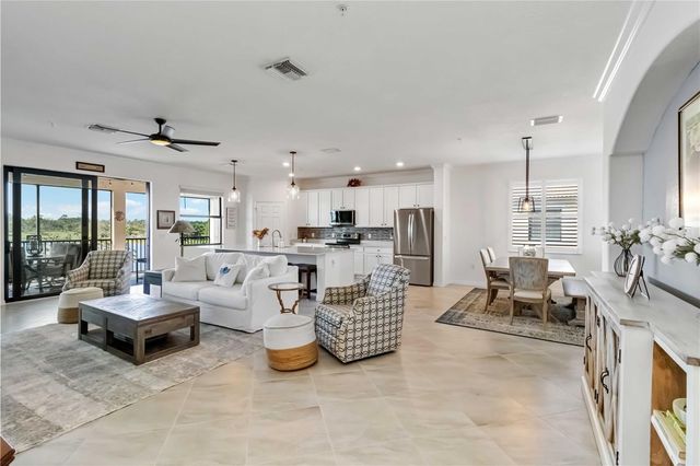 10797 TARFLOWER DRIVE 202, Venice, FL 34293