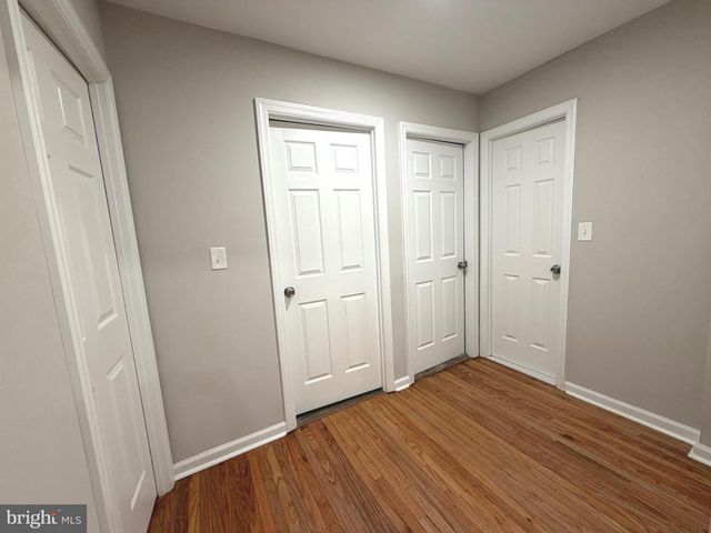 66 W CENTER AVE, Maple Shade, NJ 08052