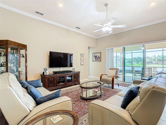 678 IRVINE RANCH ROAD, Kissimmee, FL 34759
