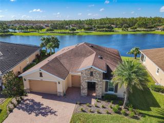 678 IRVINE RANCH ROAD, Kissimmee, FL 34759