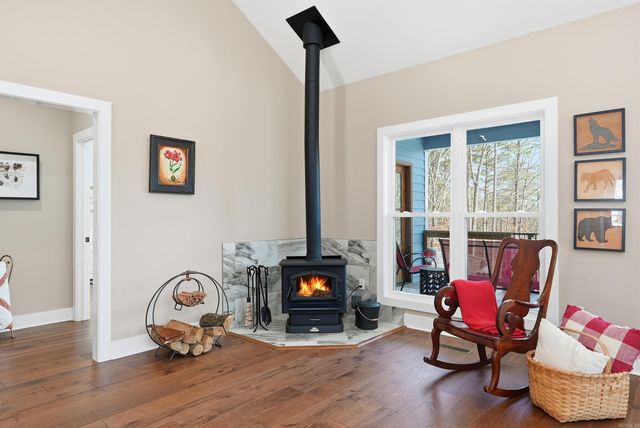 550 Leech Dr., Shirley, AR 72153