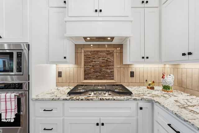 550 Leech Dr., Shirley, AR 72153