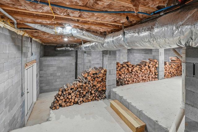 550 Leech Dr., Shirley, AR 72153