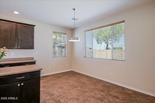 7318 W MIDWAY Avenue, Glendale, AZ 85303